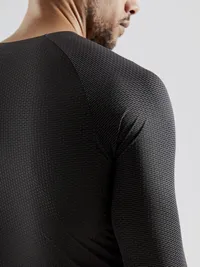 1908852-999000_Pro Dry Nanoweight LS_Closeup3.jpg